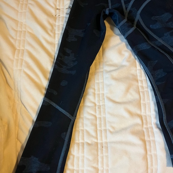 Lululemon Athletic Jacket size 2. - Picture 6 of 10